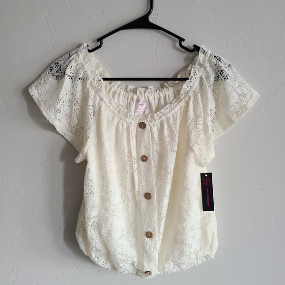 No Boundaries Tops - New No Boundaries Top, Women's Blouse, Lace Shirt, Short Sleeves